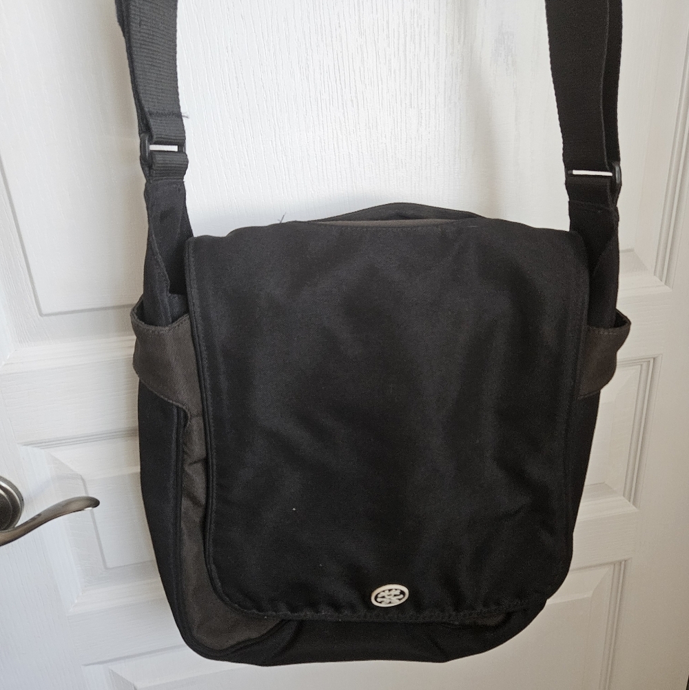 Crumpler Laptop Messenger Bag The Luncheon Bag Black Brown Nylon Office Work